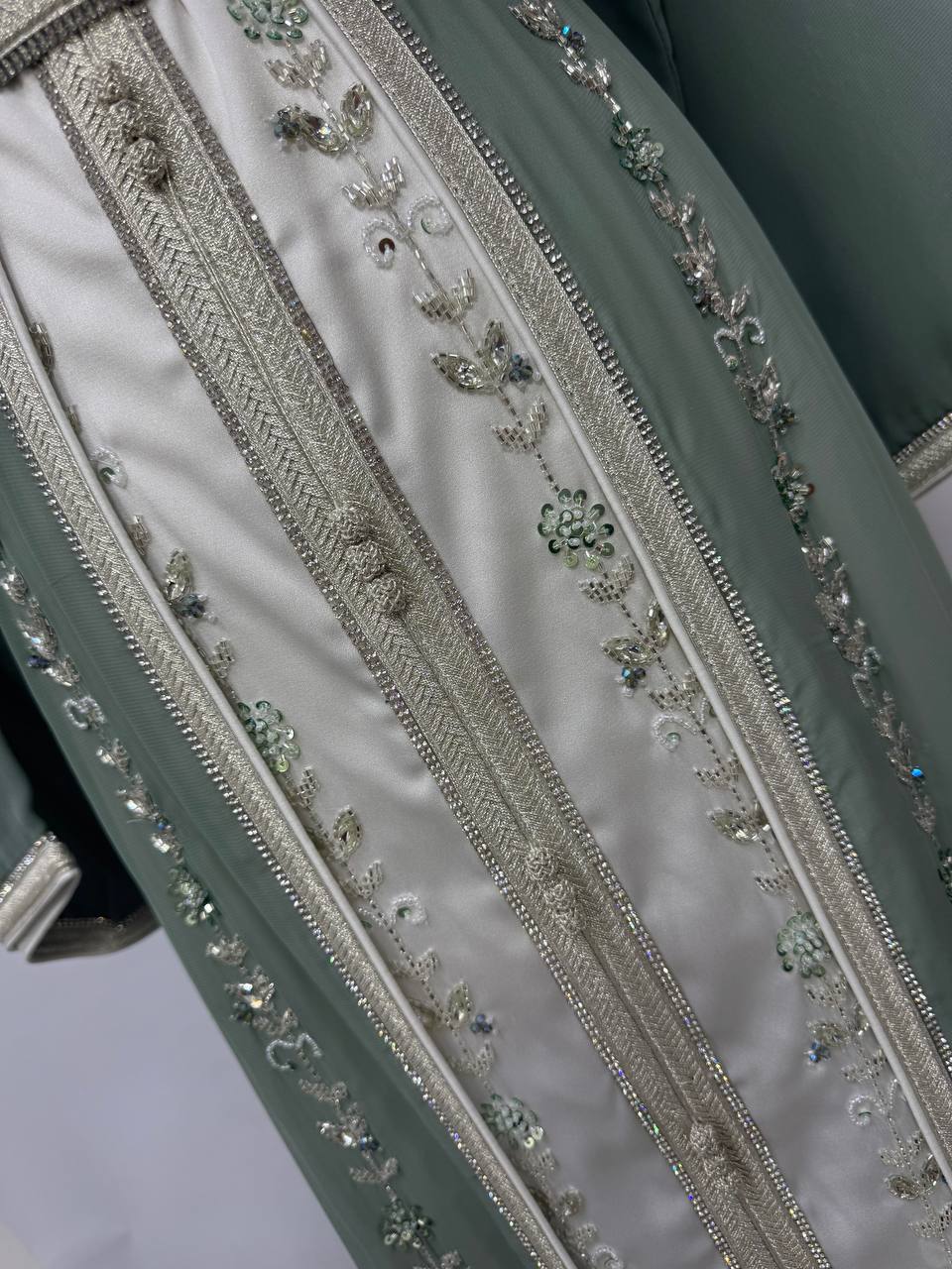 Shak Two-Piece Jalabiya