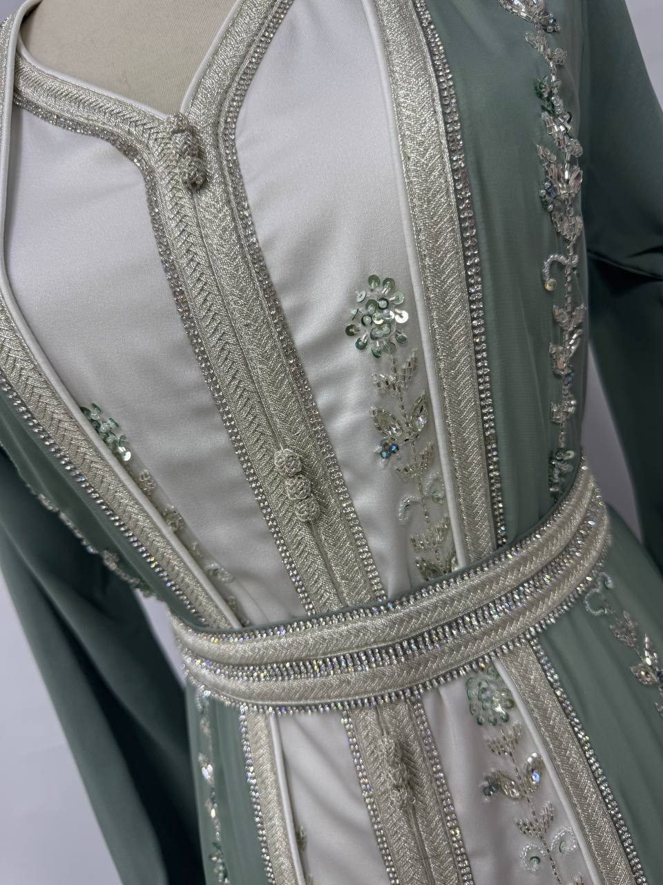 Shak Two-Piece Jalabiya