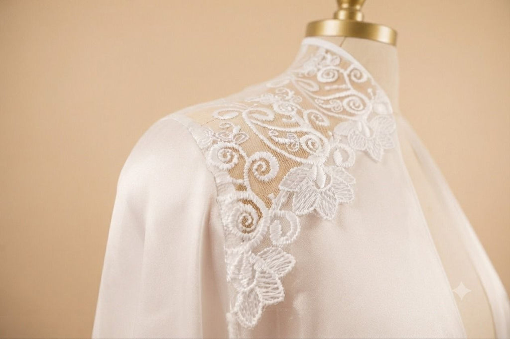 Nightgown with Short Robe White