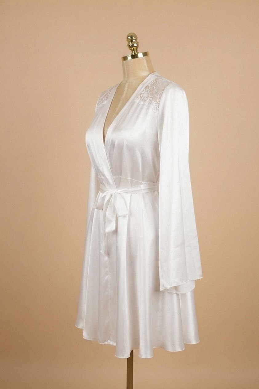 Nightgown with Short Robe White